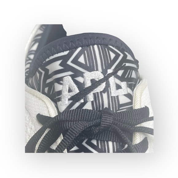 APL 𖤐 TechLoom Phantom Limited Edition Sneaker 𖤐 White Black Print 𖤐 10.5M 𖤐 - Picture 14 of 16